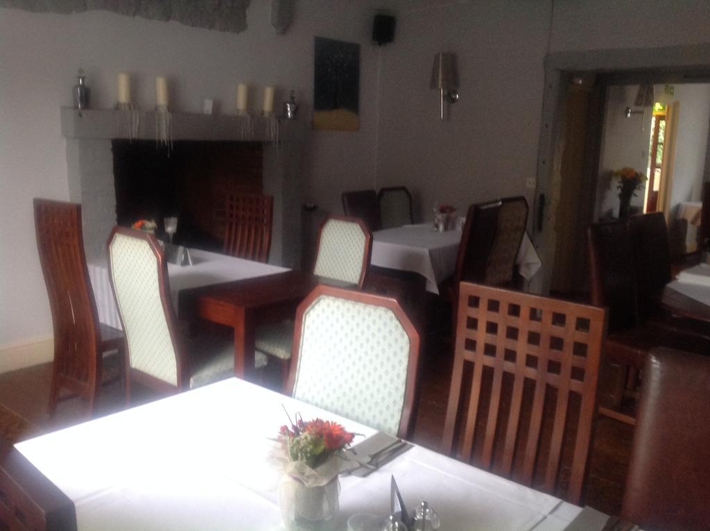 Hotel The Fox Much Wenlock Esterno foto