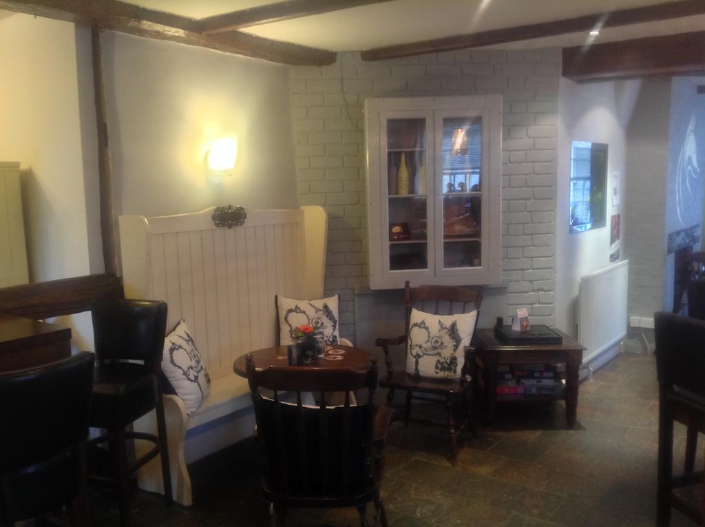 Hotel The Fox Much Wenlock Esterno foto