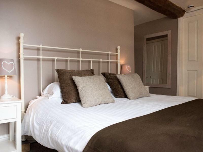 Hotel The Fox Much Wenlock Esterno foto