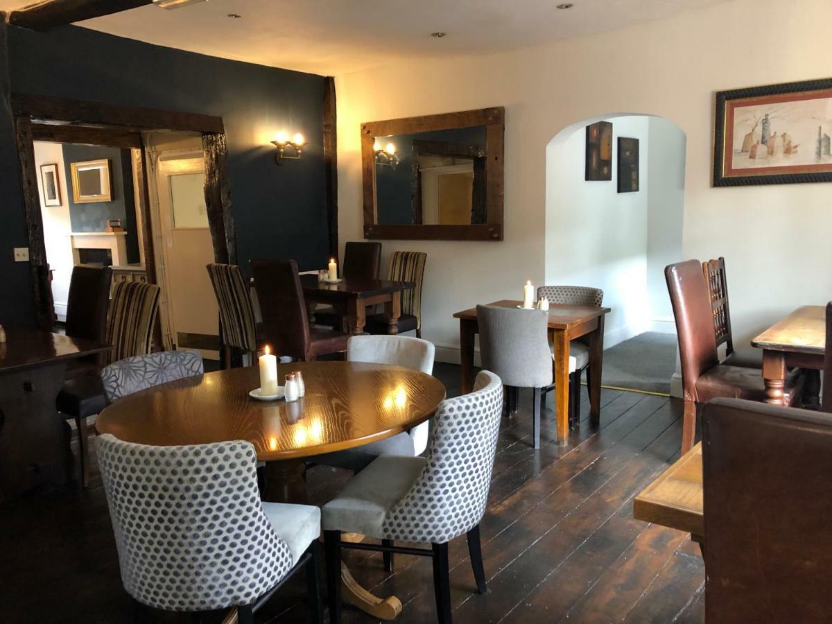 Hotel The Fox Much Wenlock Esterno foto