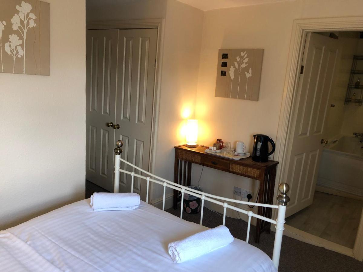 Hotel The Fox Much Wenlock Esterno foto